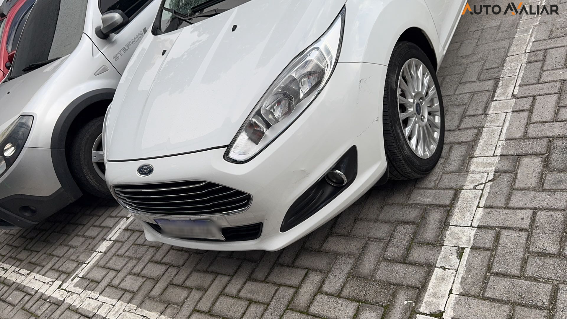 FORD FIESTA 1.6 TITANIUM HATCH 16V FLEX 4P POWERSHIFT