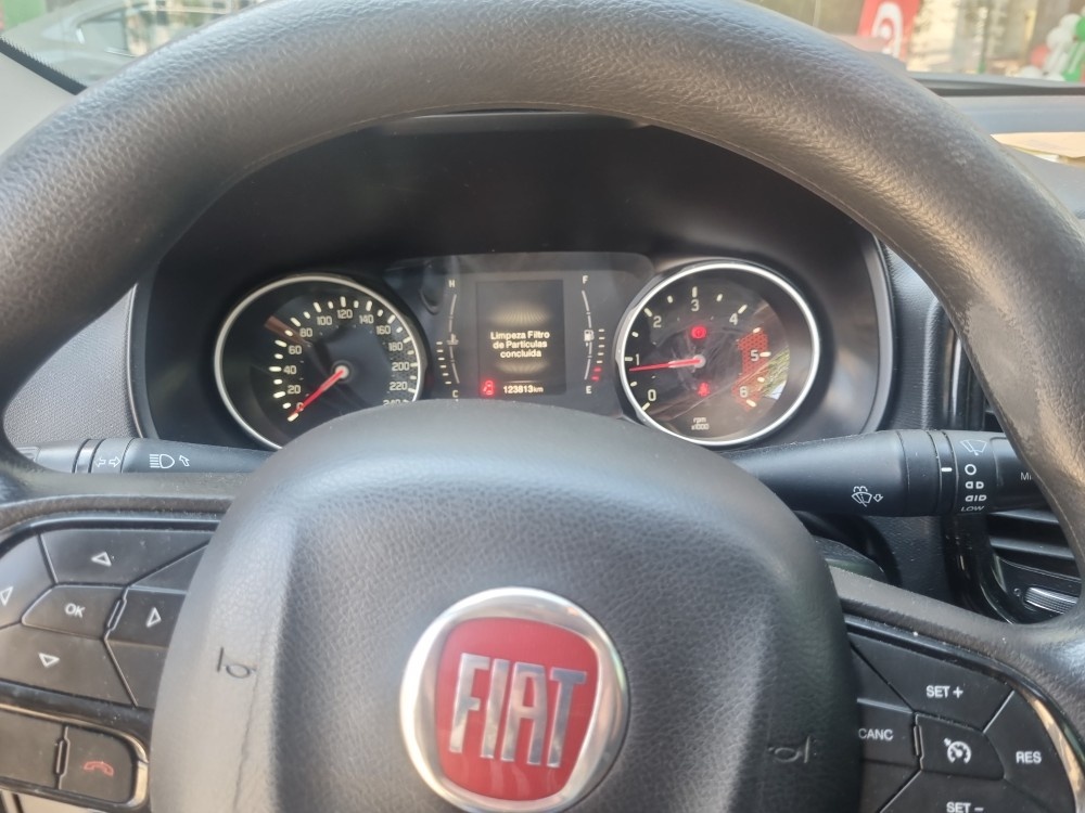 FIAT TORO 2.0 16V TURBO DIESEL FREEDOM 4WD MANUAL