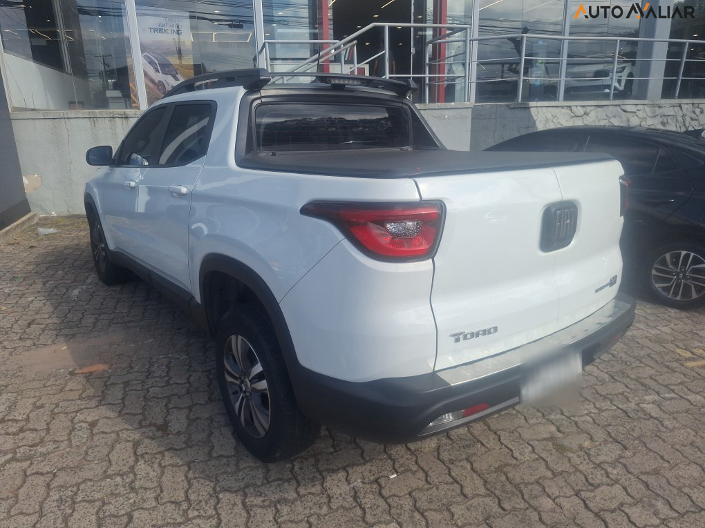 FIAT TORO 2.0 16V TURBO DIESEL FREEDOM 4WD AT9