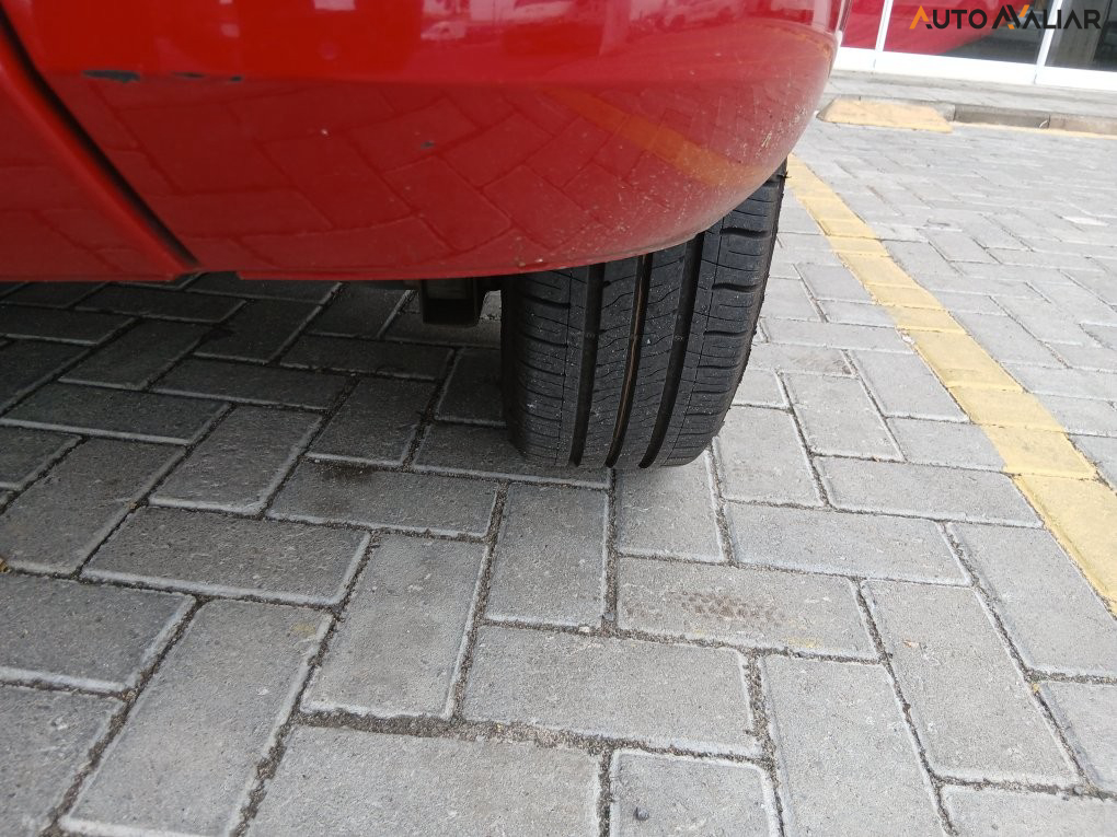 FORD FIESTA 1.0 ROCAM HATCH 8V FLEX 4P MANUAL