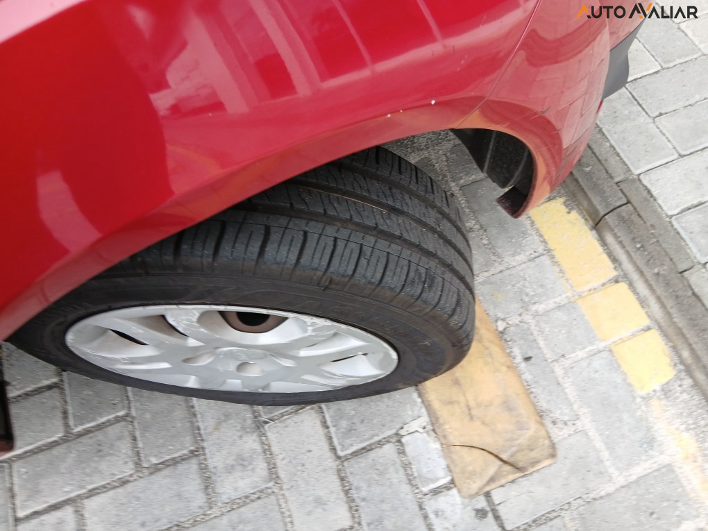 FORD FIESTA 1.0 ROCAM HATCH 8V FLEX 4P MANUAL