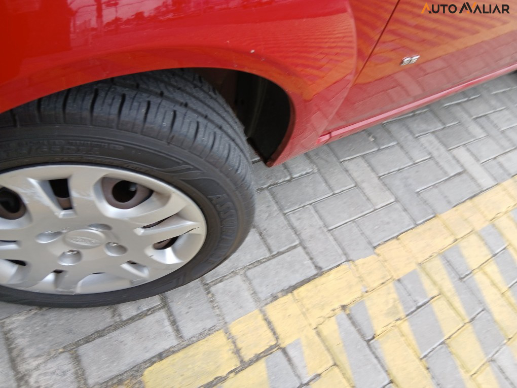 FORD FIESTA 1.0 ROCAM HATCH 8V FLEX 4P MANUAL