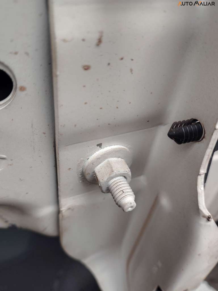 JEEP COMMANDER 1.3 T270 TURBO FLEX OVERLAND AT6