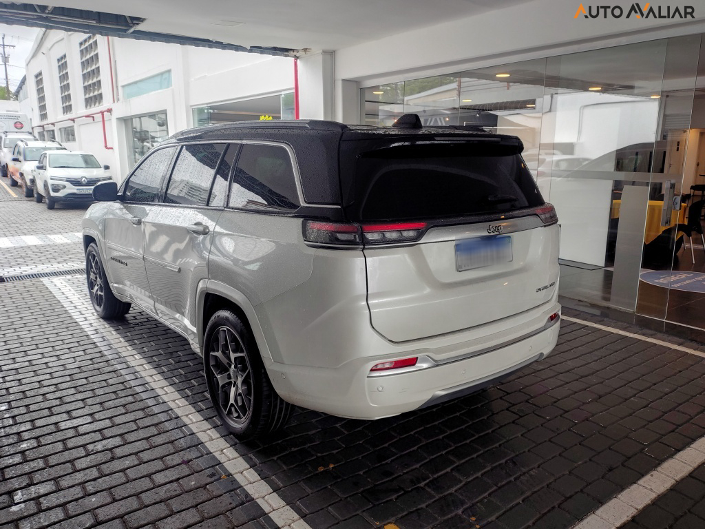 JEEP COMMANDER 1.3 T270 TURBO FLEX OVERLAND AT6