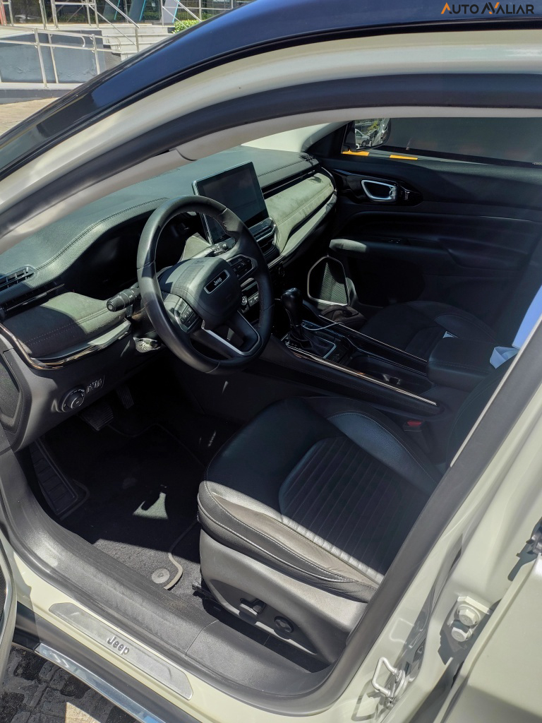 JEEP COMMANDER 1.3 T270 TURBO FLEX LIMITED AT6