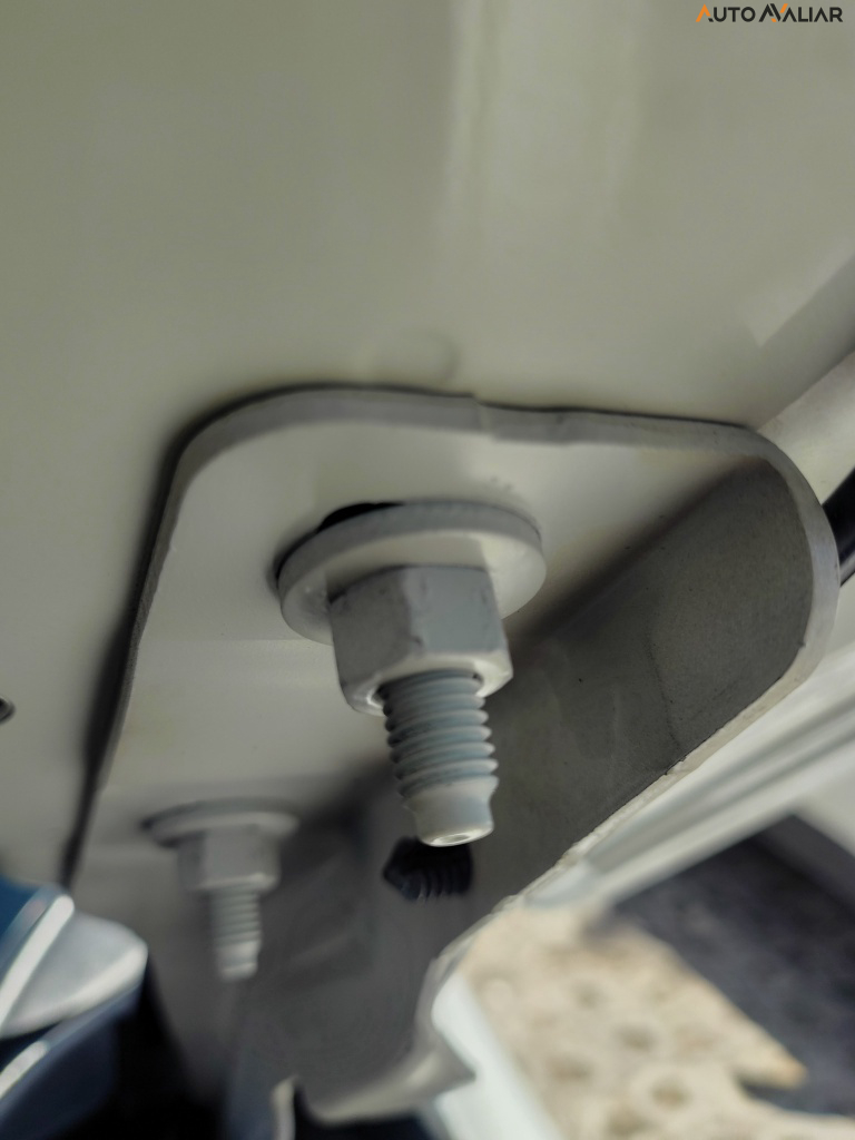 JEEP COMMANDER 1.3 T270 TURBO FLEX LIMITED AT6