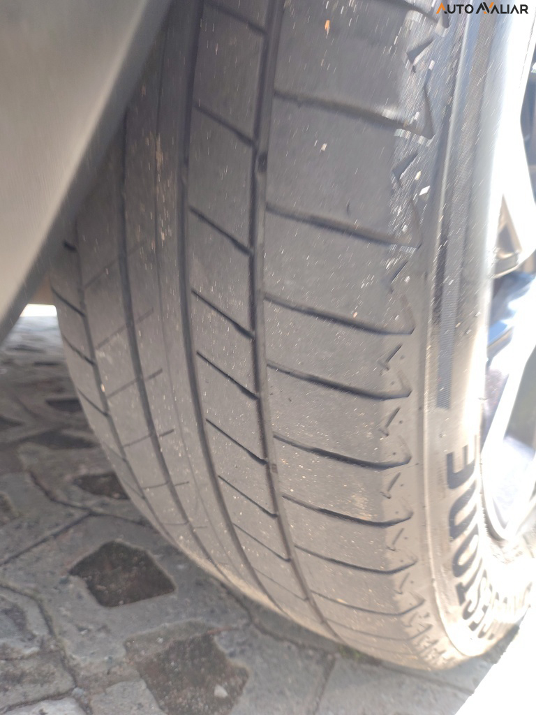 JEEP COMMANDER 1.3 T270 TURBO FLEX LIMITED AT6