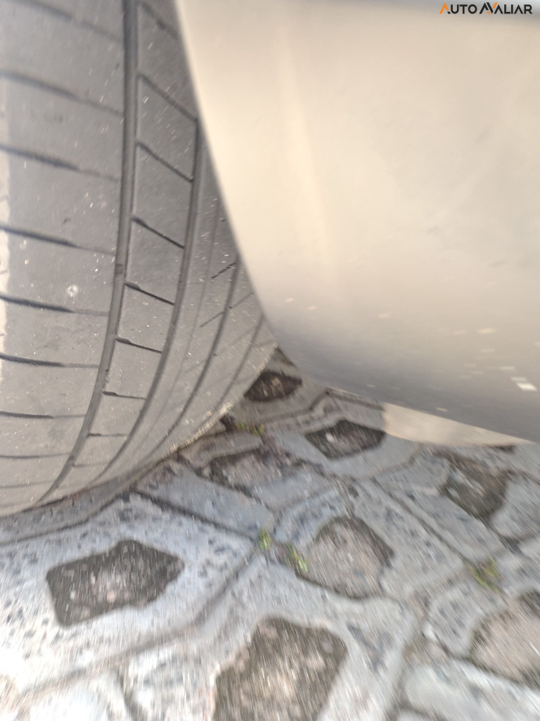 JEEP COMMANDER 1.3 T270 TURBO FLEX LIMITED AT6