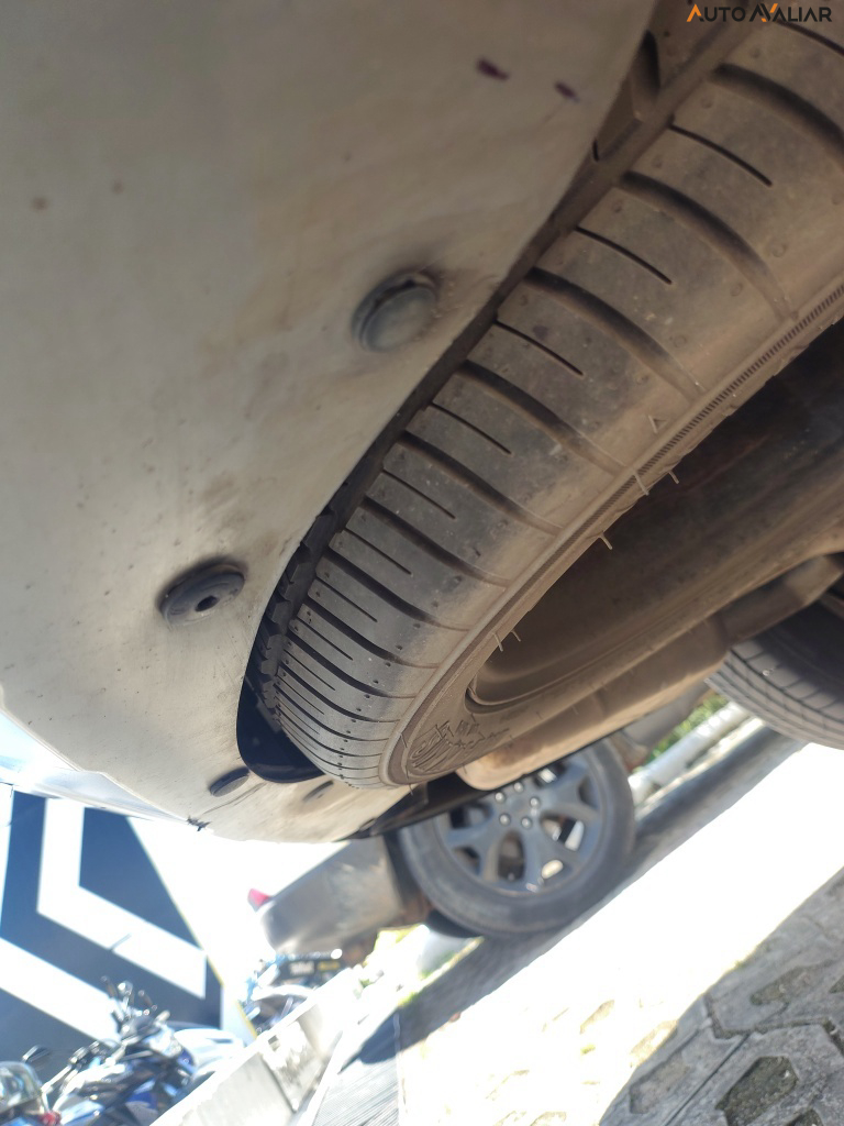 JEEP COMMANDER 1.3 T270 TURBO FLEX LIMITED AT6