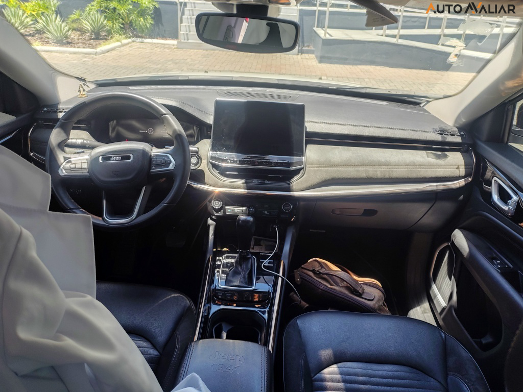 JEEP COMMANDER 1.3 T270 TURBO FLEX LIMITED AT6