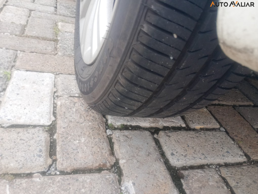 PEUGEOT 208 1.2 ACTIVE 12V FLEX 4P MANUAL