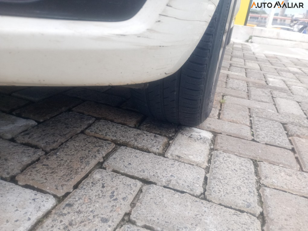 PEUGEOT 208 1.2 ACTIVE 12V FLEX 4P MANUAL