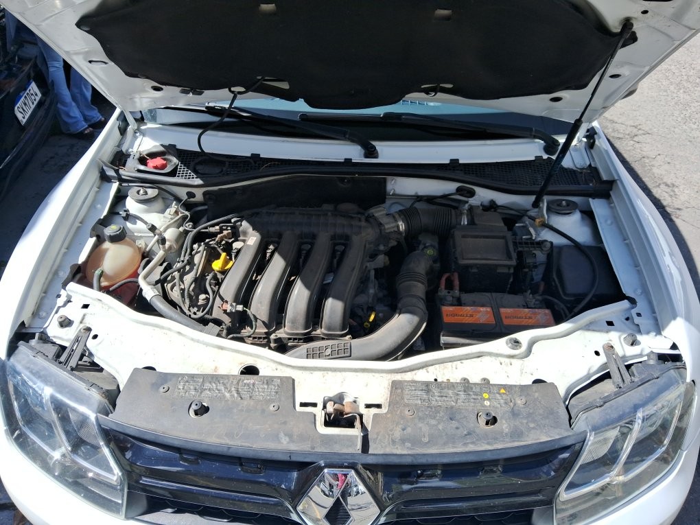 RENAULT DUSTER 2.0 DYNAMIQUE 4X2 16V FLEX 4P AUTOMATICO