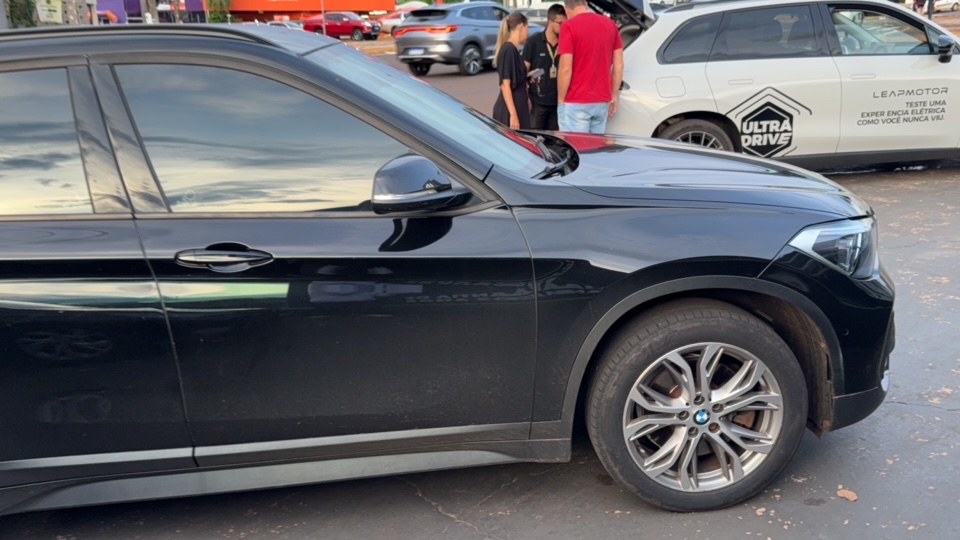 BMW X1 2.0 16V TURBO ACTIVEFLEX SDRIVE20I 4P AUTOMATICO