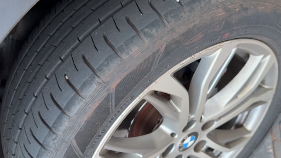 BMW X1 2.0 16V TURBO ACTIVEFLEX SDRIVE20I 4P AUTOMATICO