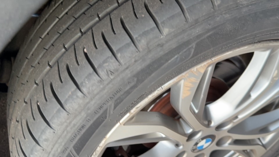 BMW X1 2.0 16V TURBO ACTIVEFLEX SDRIVE20I 4P AUTOMATICO