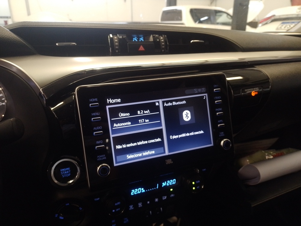 TOYOTA HILUX 2.8 D-4D TURBO DIESEL CD SRX 4X4 AUTOM&Aacute;TICO