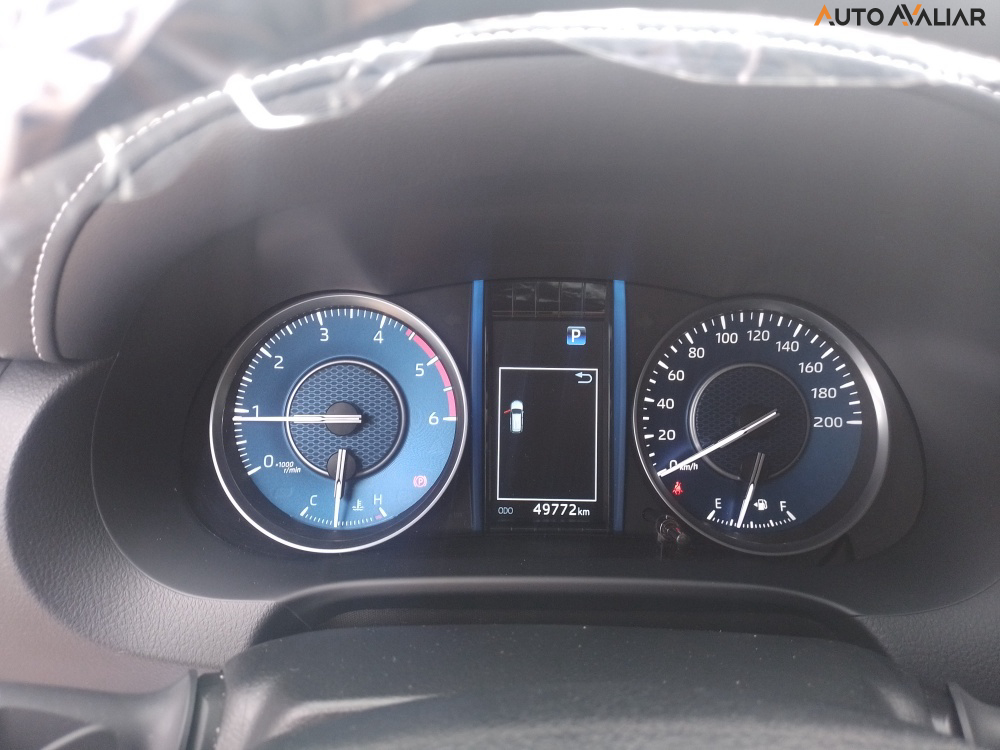 TOYOTA HILUX SW4 2.8 D-4D TURBO DIESEL SRX 7L 4X4 AUTOM&Aacute;TICO