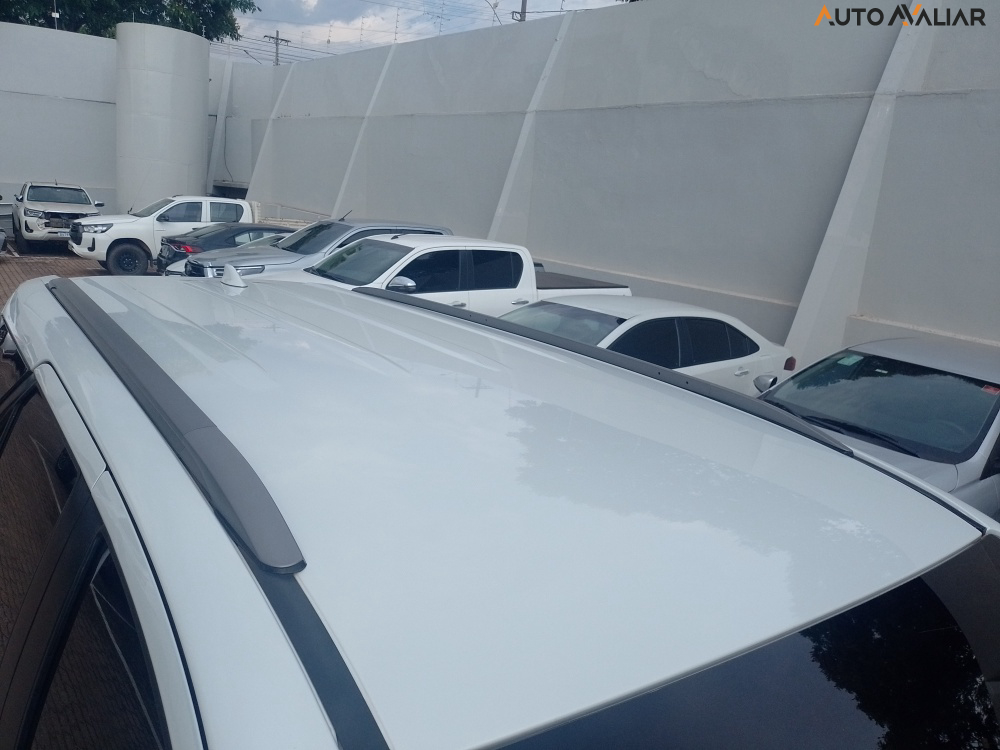 TOYOTA HILUX SW4 2.8 D-4D TURBO DIESEL SRX 7L 4X4 AUTOM&Aacute;TICO