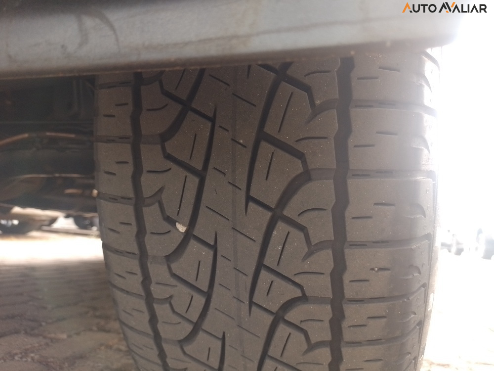 TOYOTA HILUX SW4 2.8 D-4D TURBO DIESEL SRX 7L 4X4 AUTOM&Aacute;TICO