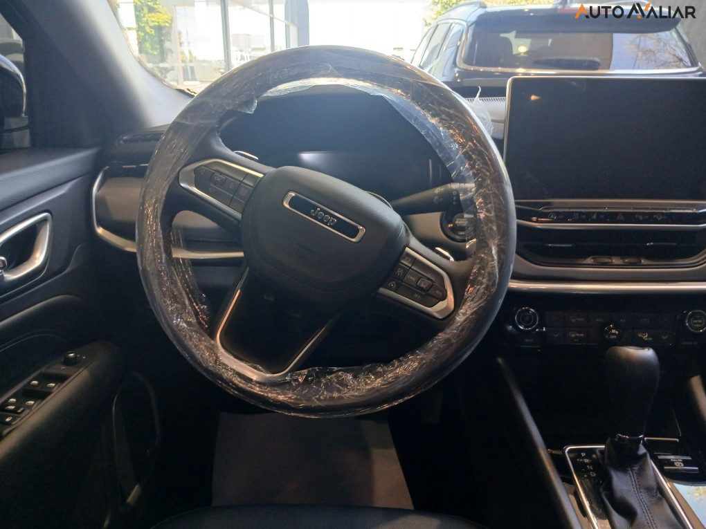 JEEP COMPASS 1.3 T270 TURBO FLEX LONGITUDE AT6