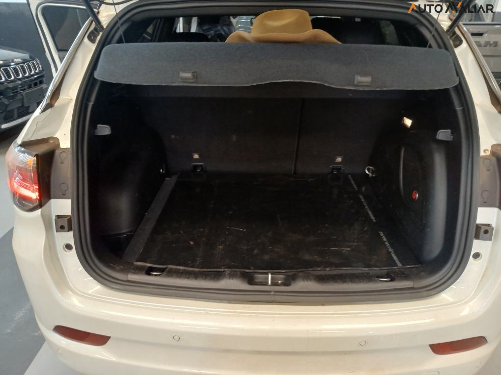 JEEP COMPASS 2.0 HURRICANE 4 TURBO GASOLINA OVERLAND AT9