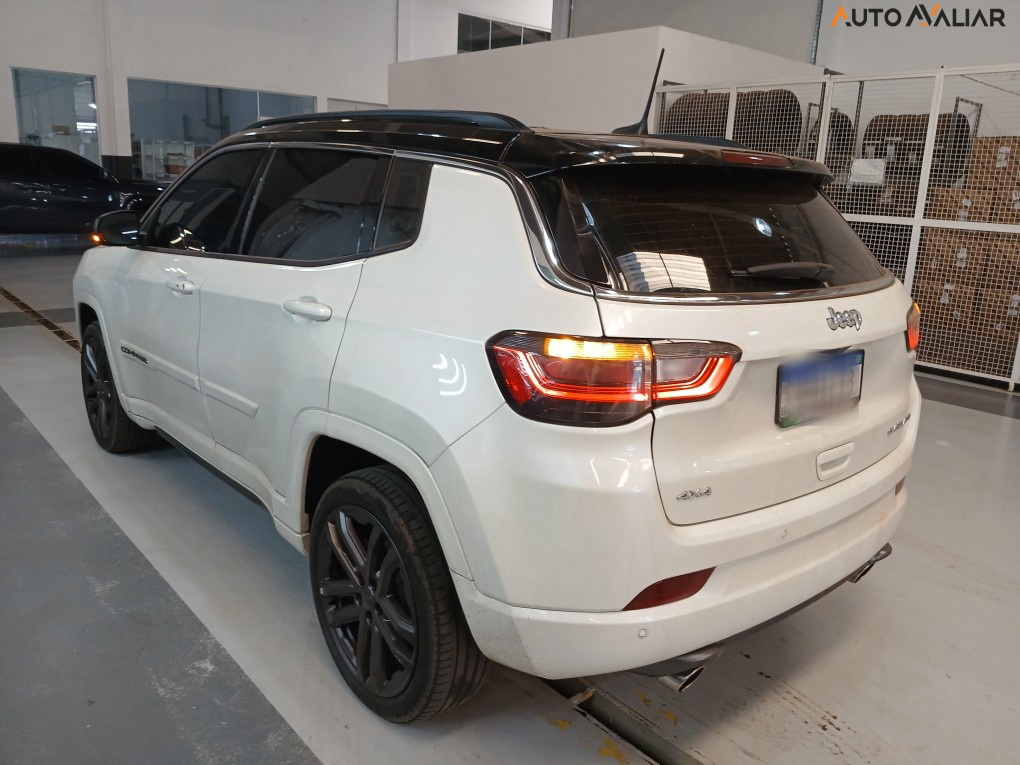 JEEP COMPASS 2.0 HURRICANE 4 TURBO GASOLINA OVERLAND AT9