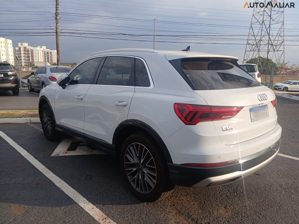 AUDI Q3 2.0 40 TFSI GASOLINA PERFORMANCE QUATTRO TIPTRONIC