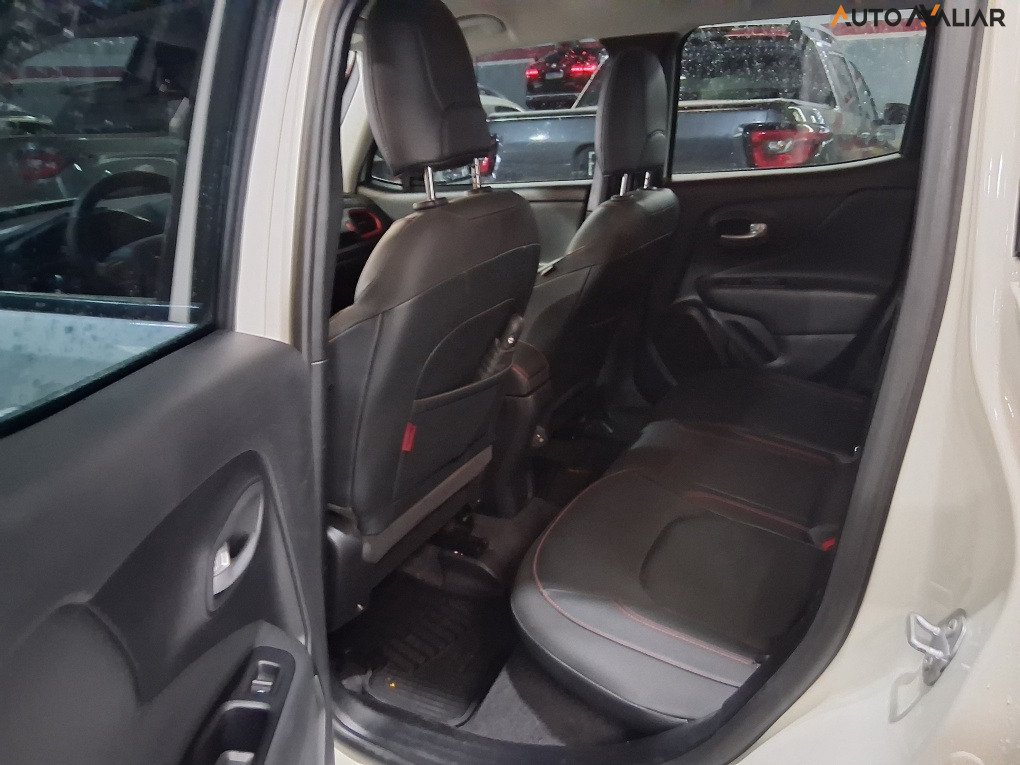 JEEP RENEGADE 1.3 T270 TURBO FLEX TRAILHAWK 4X4 AT9