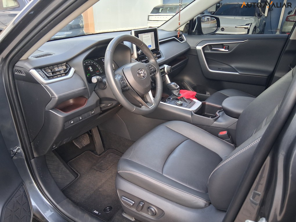 TOYOTA RAV4 2.5 VVT-IE HYBRID SX CONNECT AWD CVT