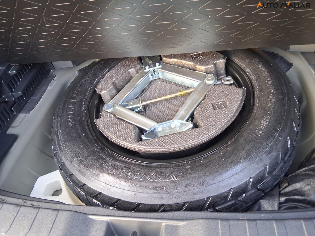 TOYOTA RAV4 2.5 VVT-IE HYBRID SX CONNECT AWD CVT