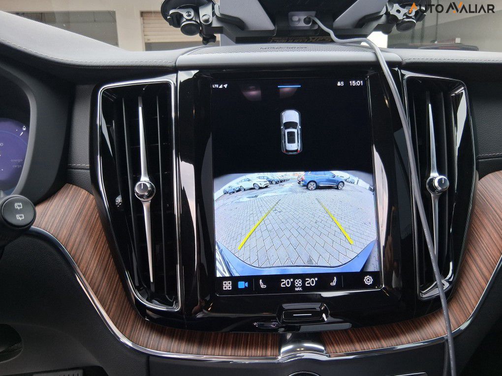 VOLVO XC60 2.0 T8 RECHARGE ULTIMATE AWD GEARTRONIC