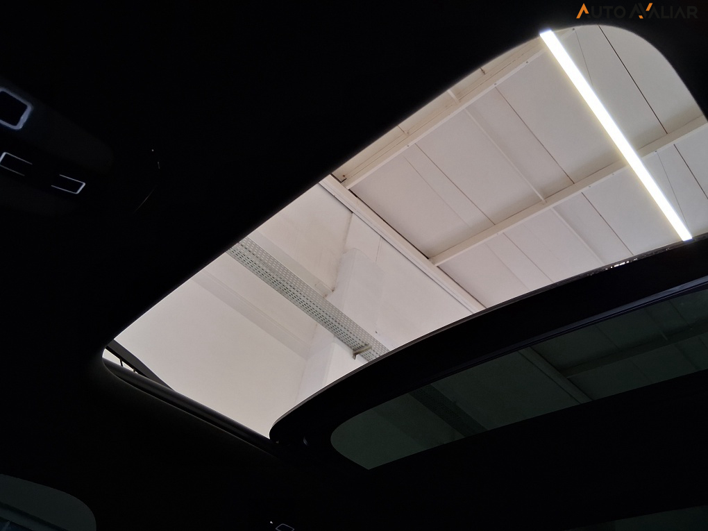 VOLVO XC60 2.0 T8 RECHARGE ULTIMATE AWD GEARTRONIC