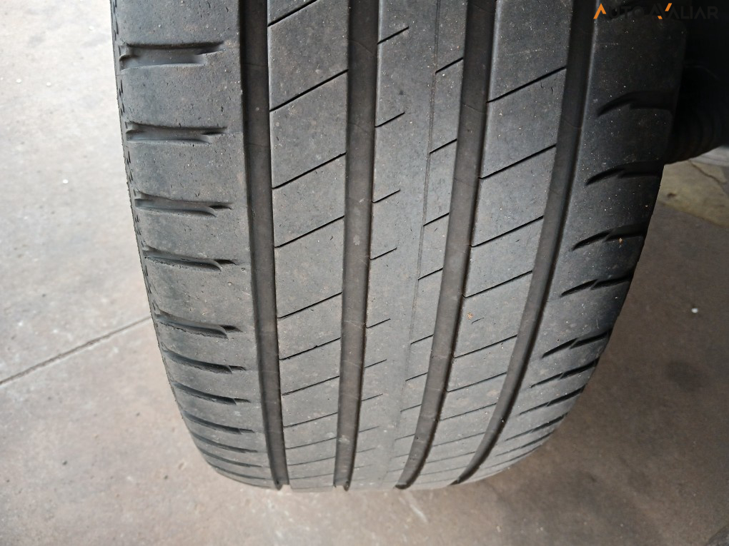 VOLVO XC60 2.0 T8 RECHARGE PLUS AWD GEARTRONIC