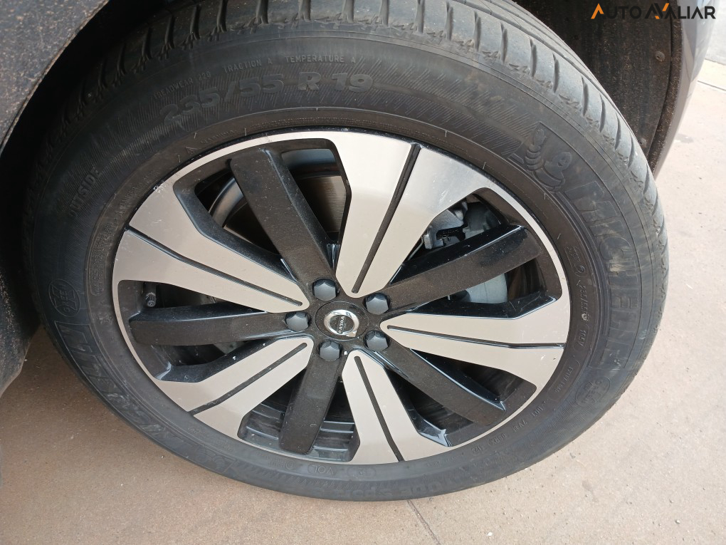 VOLVO XC60 2.0 T8 RECHARGE PLUS AWD GEARTRONIC