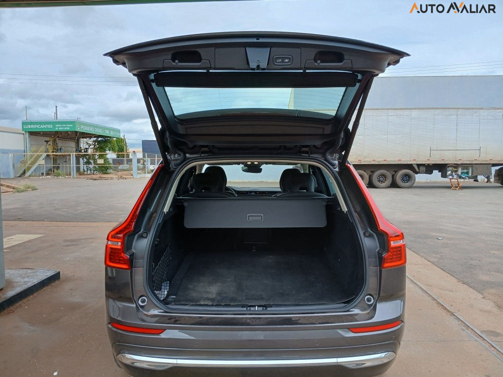 VOLVO XC60 2.0 T8 RECHARGE PLUS AWD GEARTRONIC