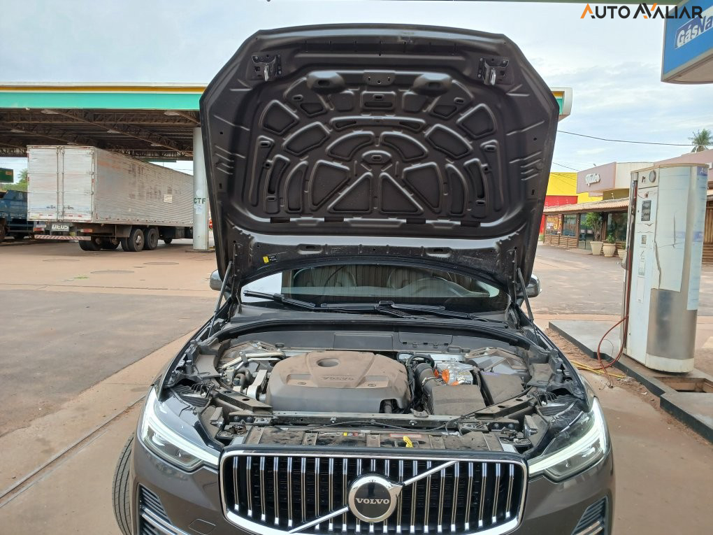 VOLVO XC60 2.0 T8 RECHARGE PLUS AWD GEARTRONIC