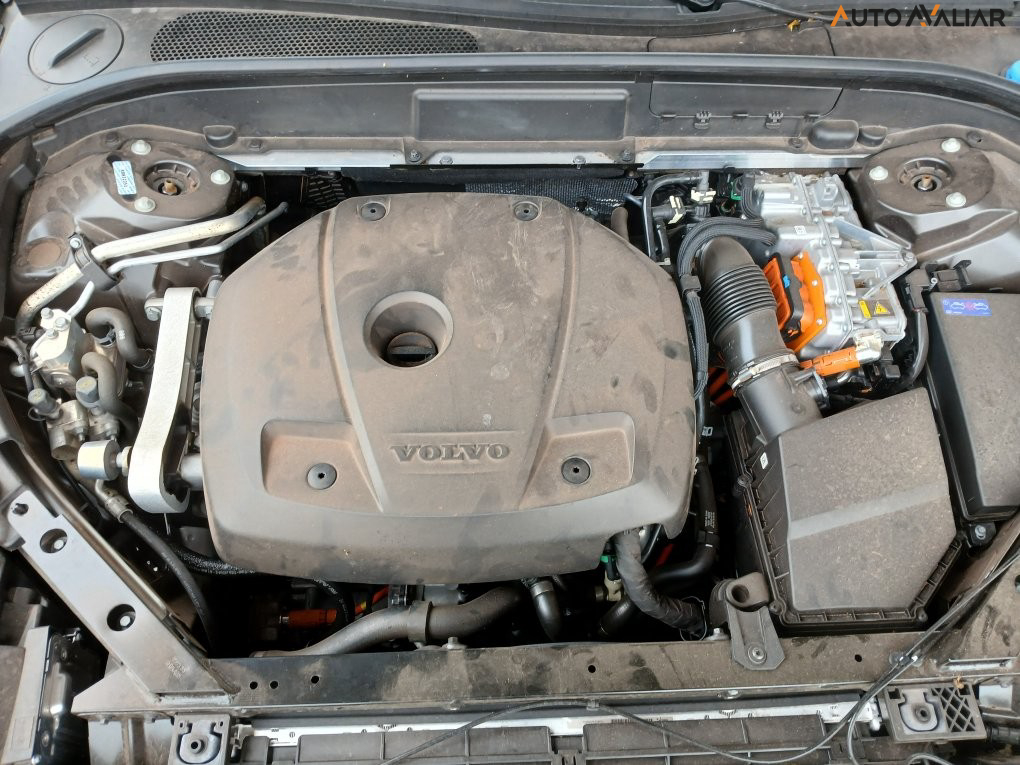 VOLVO XC60 2.0 T8 RECHARGE PLUS AWD GEARTRONIC