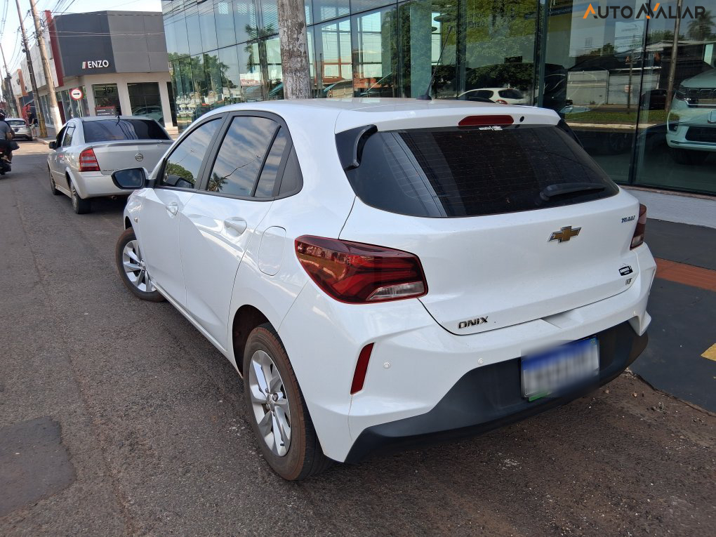 CHEVROLET ONIX 1.0 TURBO FLEX LT MANUAL