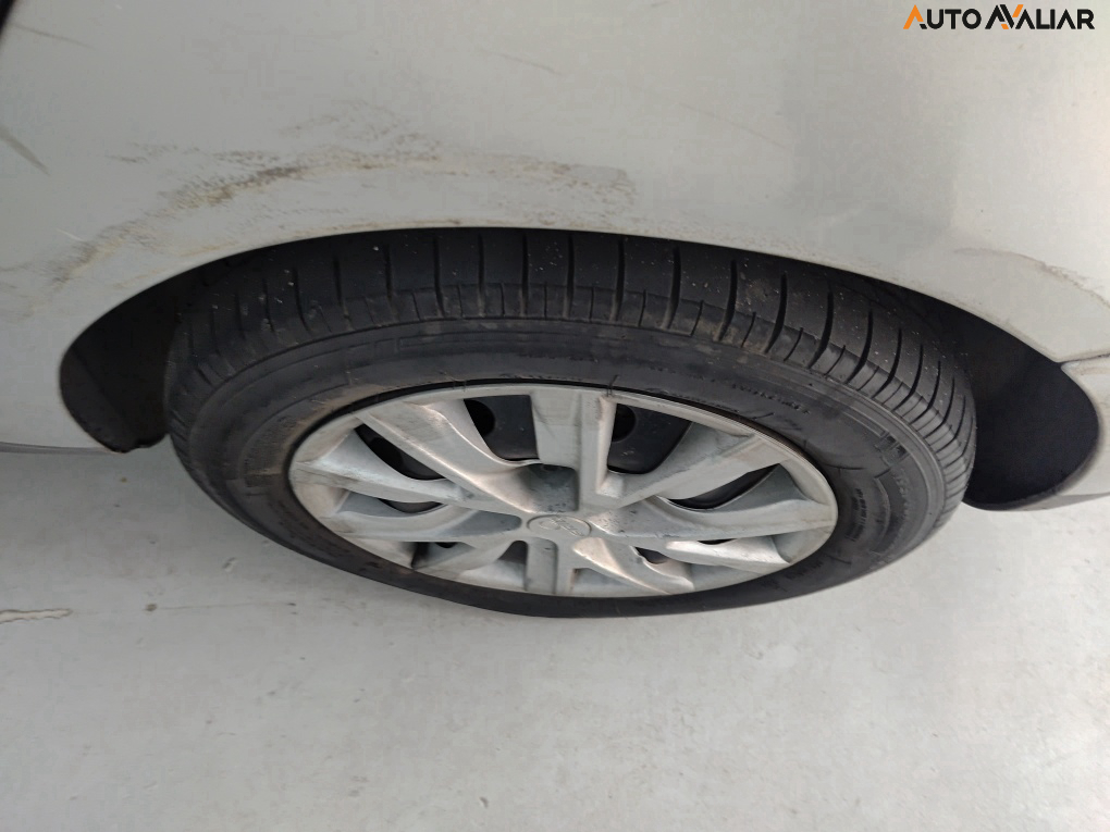 VOLKSWAGEN SPACEFOX 1.6 MI 8V FLEX 4P MANUAL