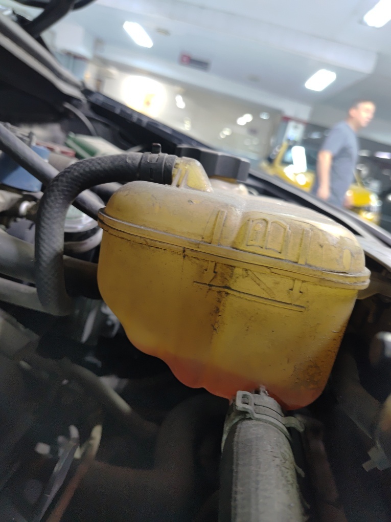 CHEVROLET TRACKER 1.8 MPFI LTZ 4X2 16V FLEX 4P AUTOMATICO