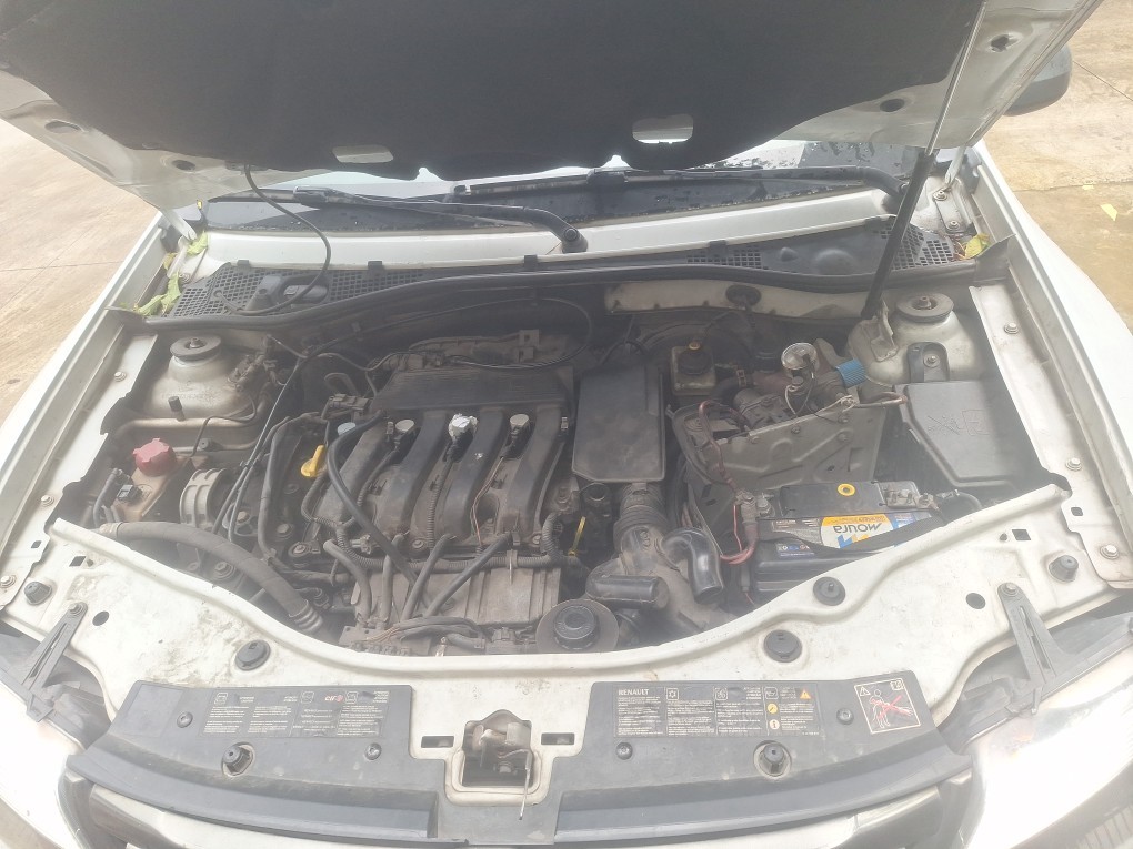 RENAULT DUSTER 2.0 DYNAMIQUE 4X2 16V FLEX 4P AUTOMATICO