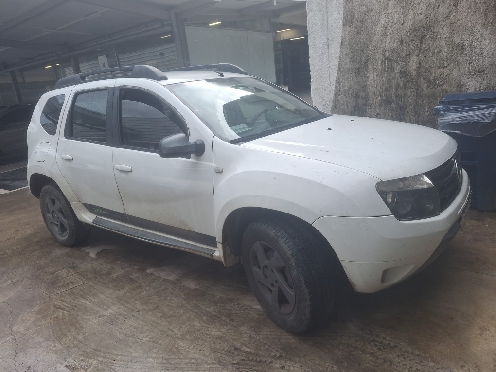 RENAULT DUSTER 2.0 DYNAMIQUE 4X2 16V FLEX 4P AUTOMATICO