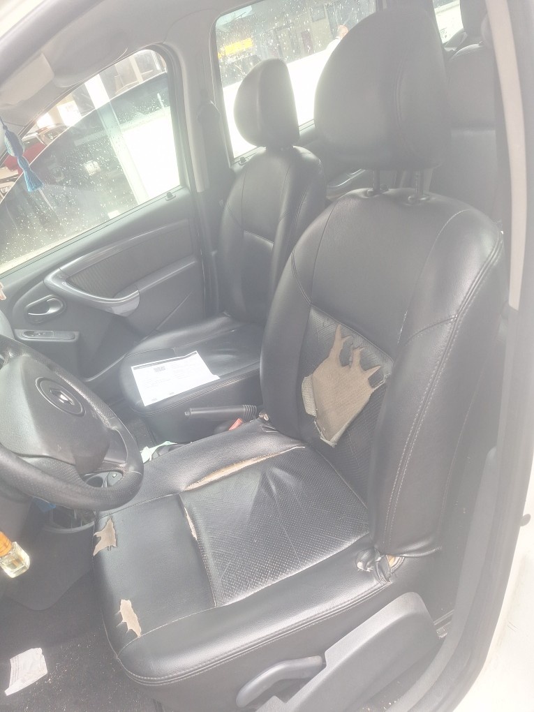 RENAULT DUSTER 2.0 DYNAMIQUE 4X2 16V FLEX 4P AUTOMATICO