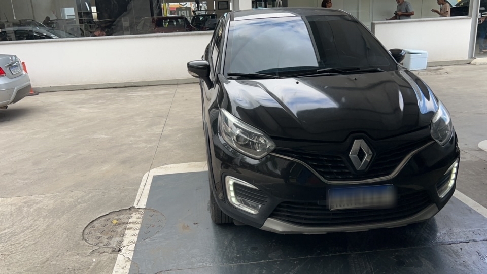 RENAULT CAPTUR 2.0 16V HI-FLEX INTENSE AUTOMATICO