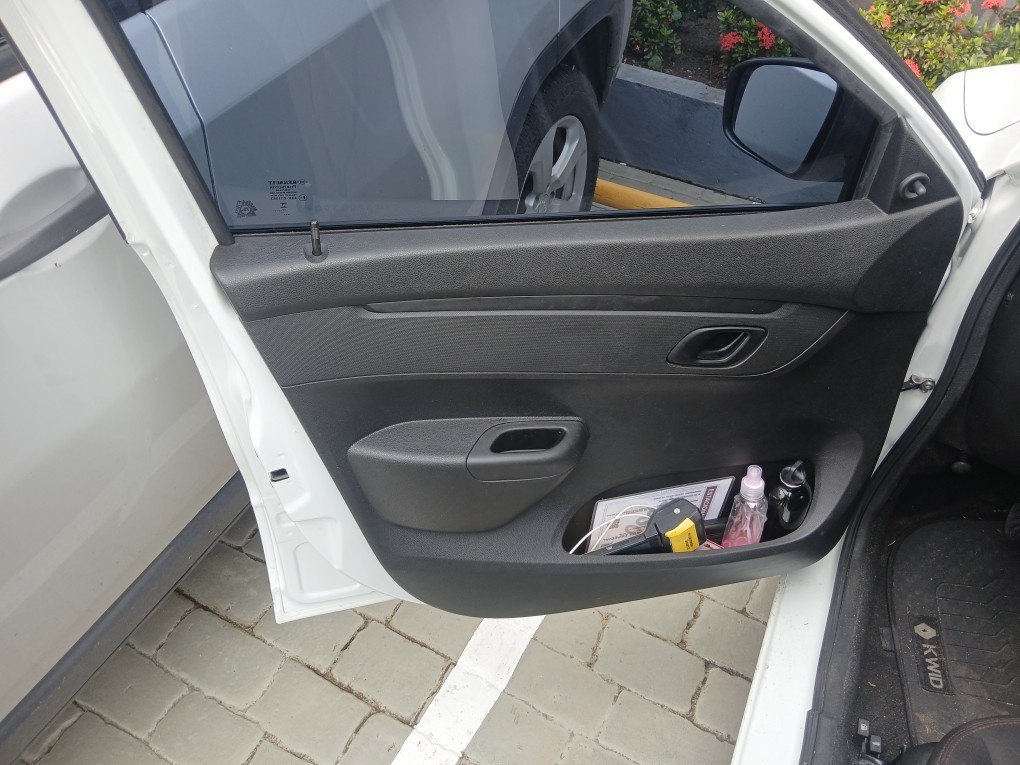 RENAULT KWID 1.0 12V SCE FLEX ZEN MANUAL