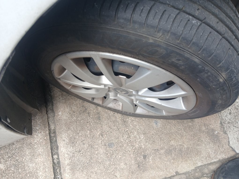 RENAULT SANDERO 1.0 EXPRESSION 16V FLEX 4P MANUAL