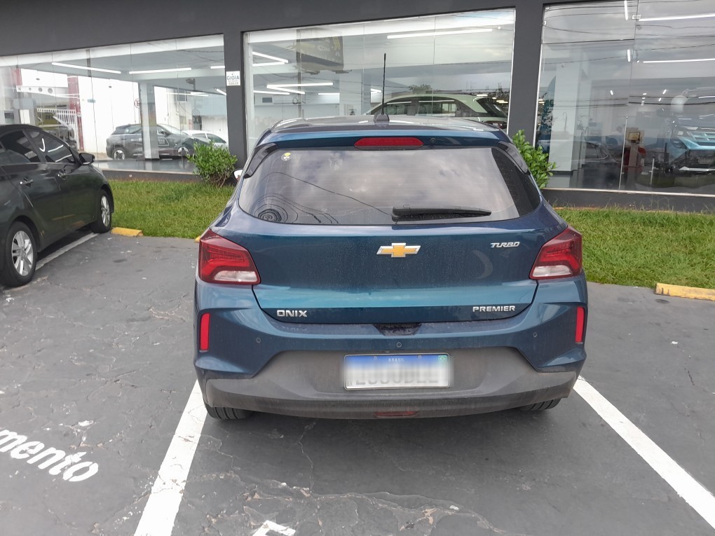 CHEVROLET ONIX 1.0 Turbo AT Premier 2