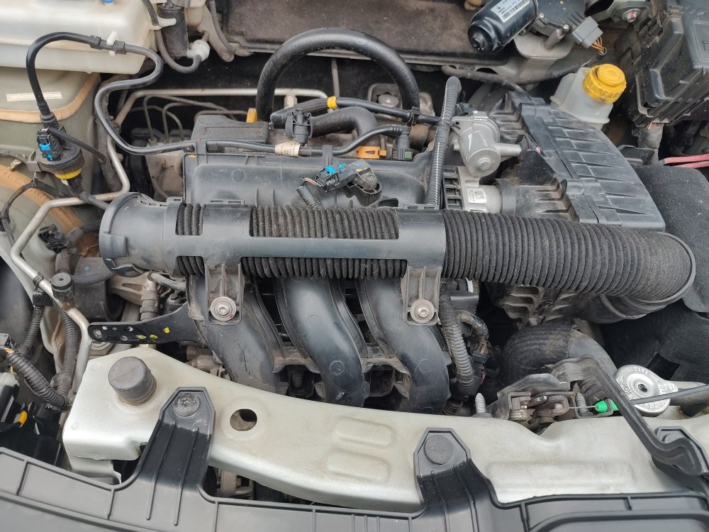 RENAULT KWID 1.0 12V SCE FLEX INTENSE MANUAL