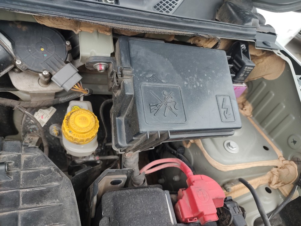 RENAULT KWID 1.0 12V SCE FLEX INTENSE MANUAL